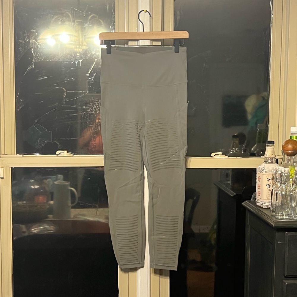 Lululemon rogue renegade super high rise, inseam 25